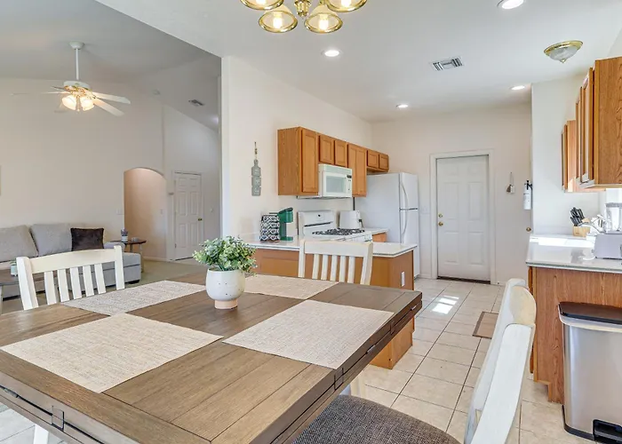 Holiday home Desert Getaway W/ Serene Views In Bullhead City! *