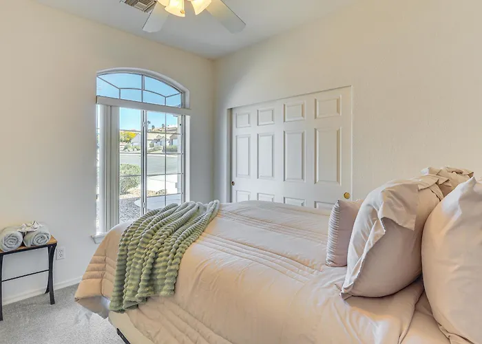 Holiday home Desert Getaway W/ Serene Views In Bullhead City!